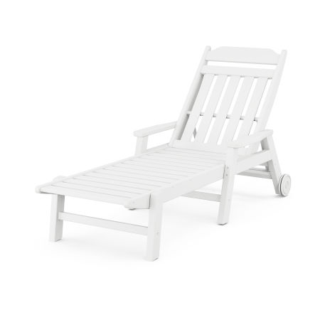 Country Living Chaise with Arms and Wheels in White