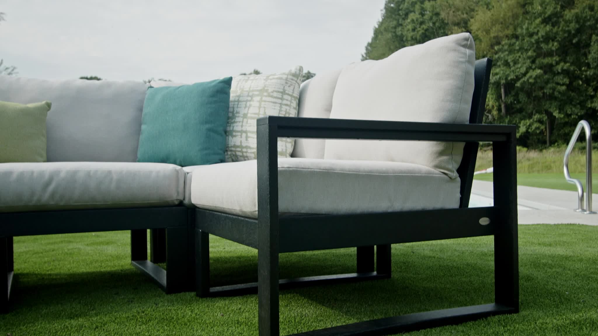 EDGE 4-Piece Modular Deep Seating Set